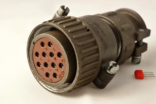 2РТ32У12ЭШ1-А вилка фото фото 2 2РТ32У12ЭШ1-А вилка Разъемы разное фото фото 2