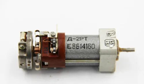 Д-2РТ 27в, 2,1Вт, 7500 об/мин фото 2 Д-2РТ 27в, 2,1Вт, 7500 об/мин фото 2